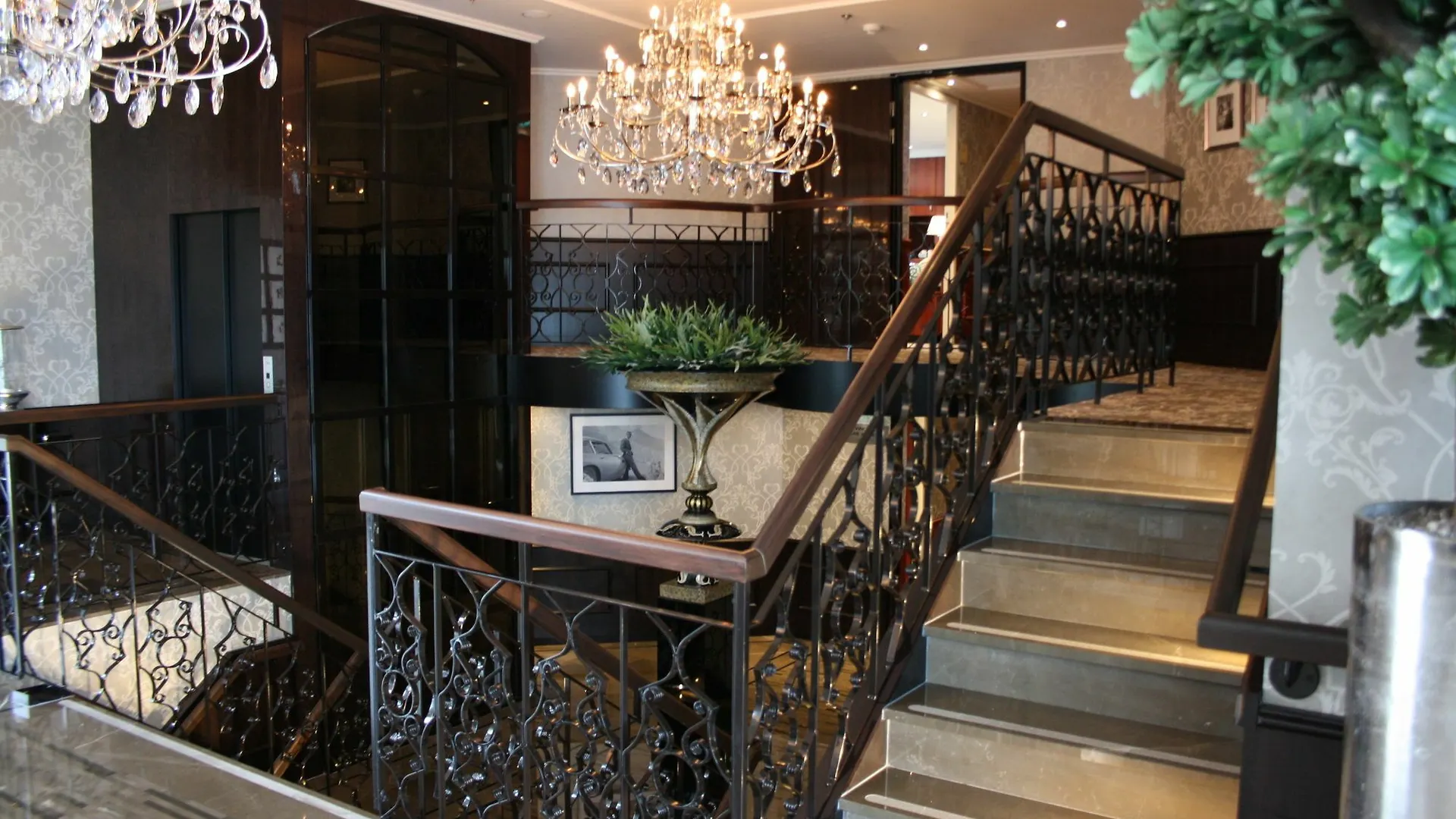 Crossgates Hotelship 4 Star - Messe - Koeln location